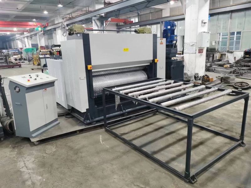 為什么選擇ZTRFM金屬壓花機設備？