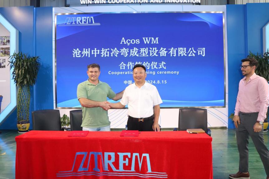 品質鑄就信任：巴西客戶批量采購PU復合板、琉璃瓦及TR35單板成型機