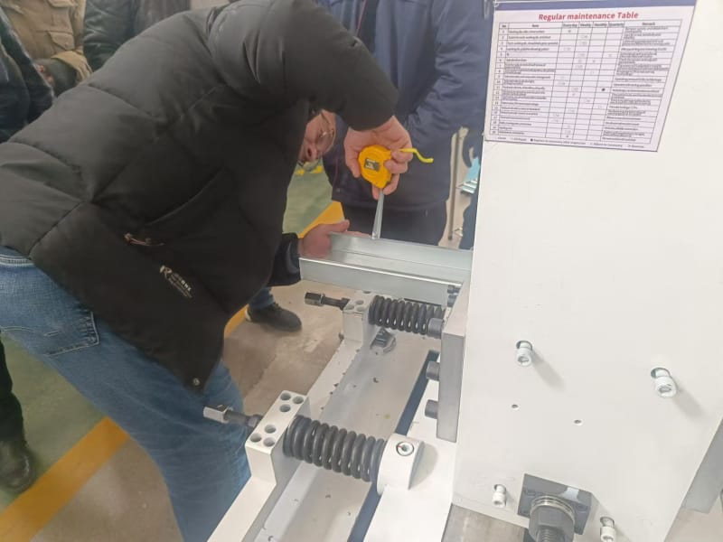 出口沙特地區(qū)的型鋼機(jī)設(shè)備，中拓冷彎工程師展實(shí)力以專業(yè)攻克小邊與腰高難題